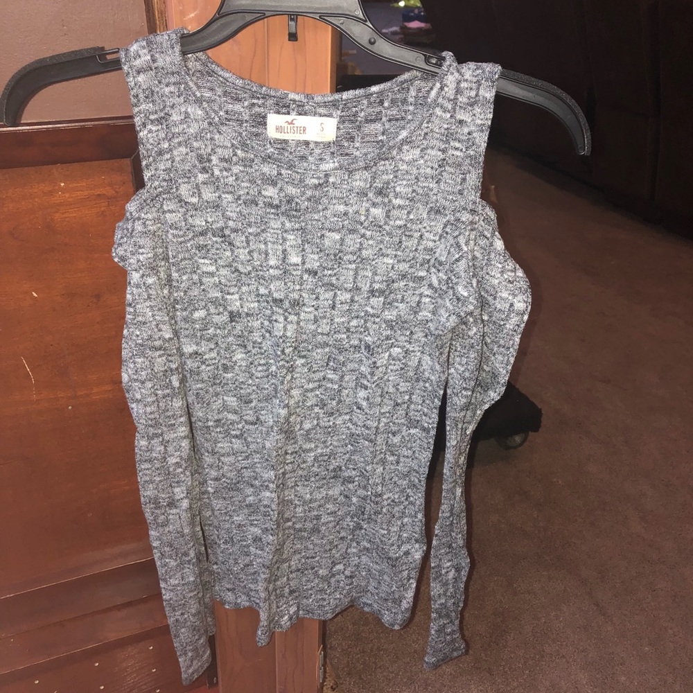 Sweater cold shoulder long sleeve